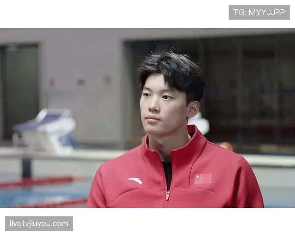 汪顺训练完直接啃鸡腿？这自律和放纵切换也太丝滑了