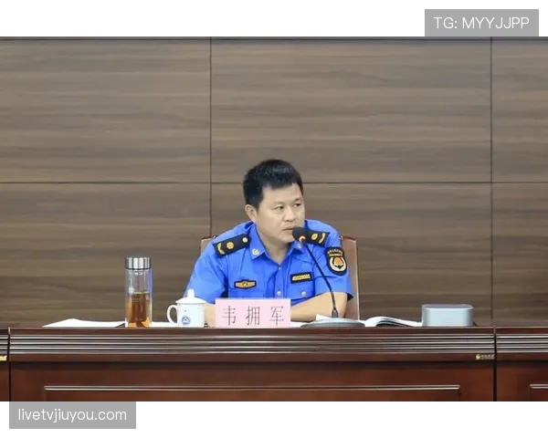 防守犯规判罚标准与裁判执法要点解析 防守犯规判罚标准与裁判执法要点解析